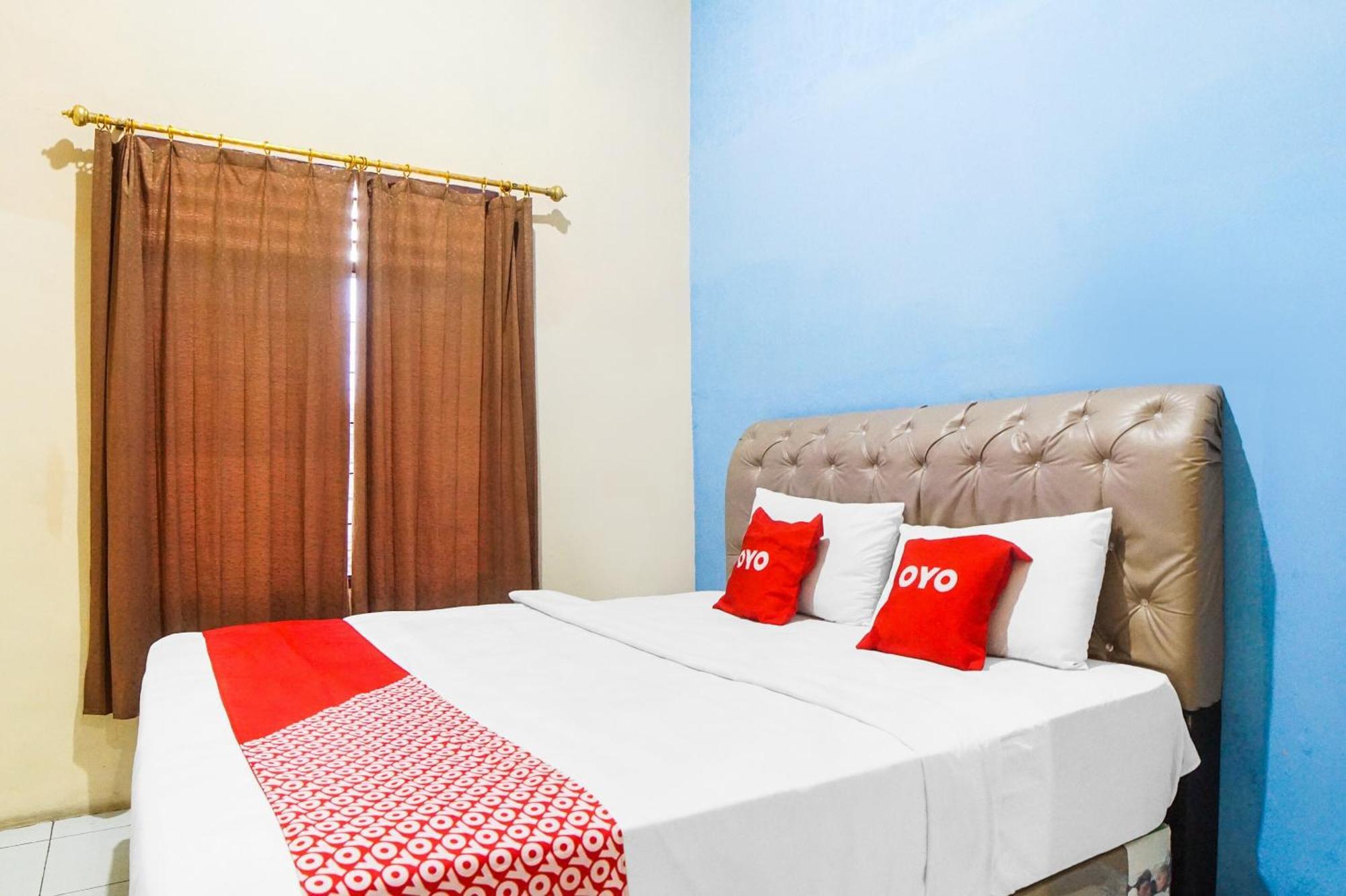 Oyo 92076 Sky Residence Cengkeh Медан Екстер'єр фото